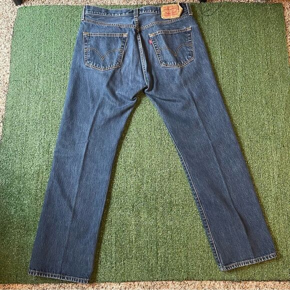Vintage Men’s Levi’s Button Fly 501 34x30 Denim Jeans - Picture 1 of 6